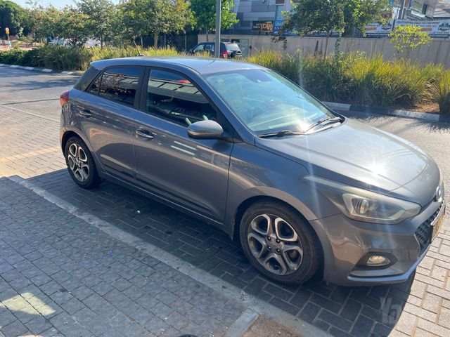 יונדאי i20
