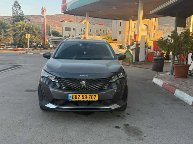 פיג'ו 3008