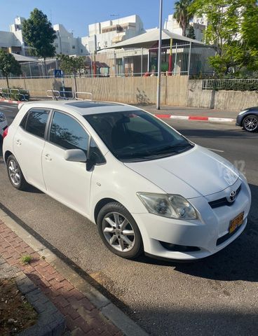 טויוטה אוריס