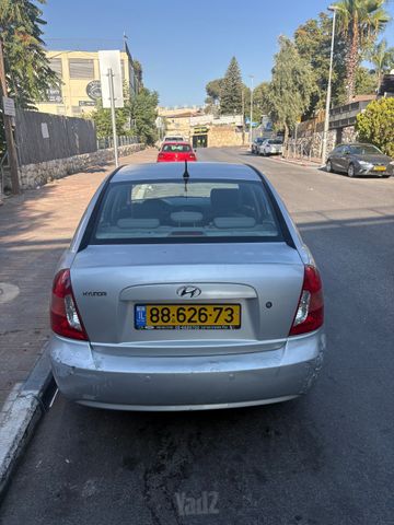 יונדאי אקסנט i25