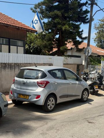 יונדאי i10