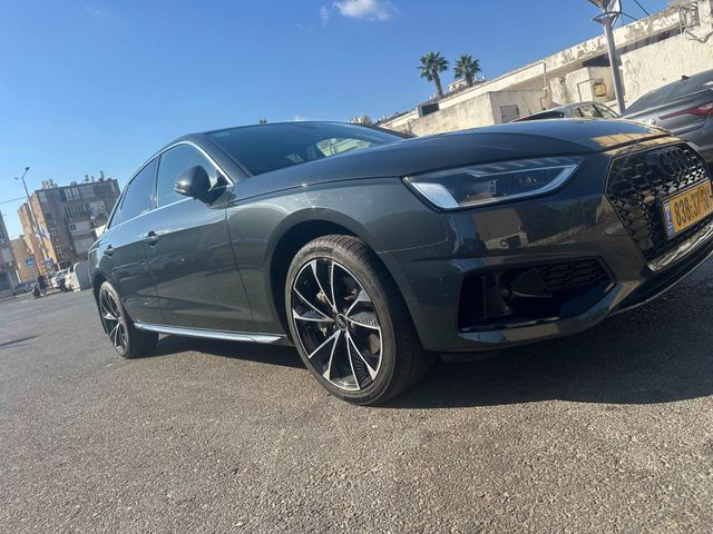 אאודי A4
