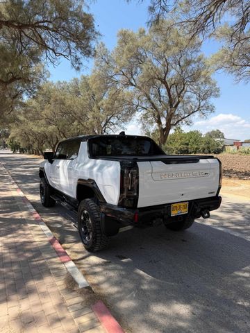 ג'י.אם.סי האמר EV