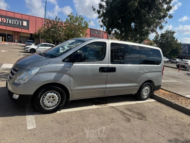 מודעת רכב יונדאי H-1 / i800