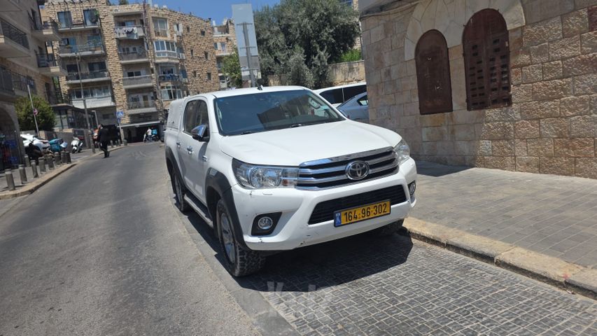 מודעת רכב טויוטה היילקס