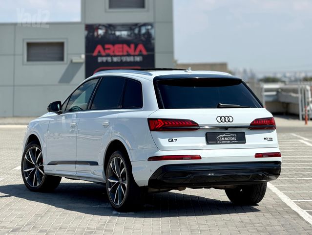אאודי Q7
