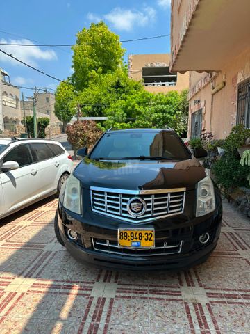 קאדילק SRX