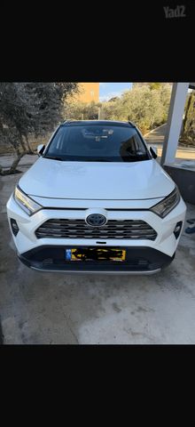 מודעת רכב טויוטה RAV4