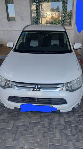 מיצובישי אאוטלנדר