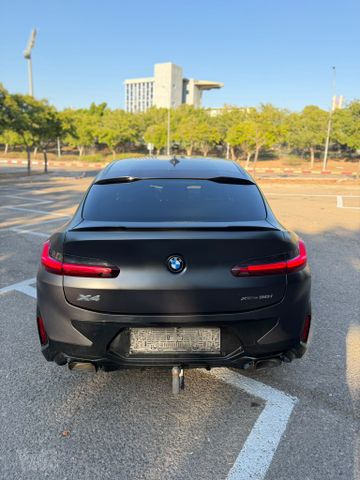ב מ וו X4