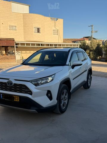 מודעת רכב טויוטה RAV4