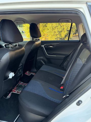טויוטה RAV4
