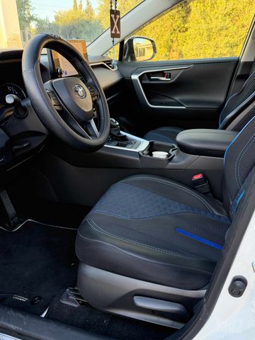 טויוטה RAV4