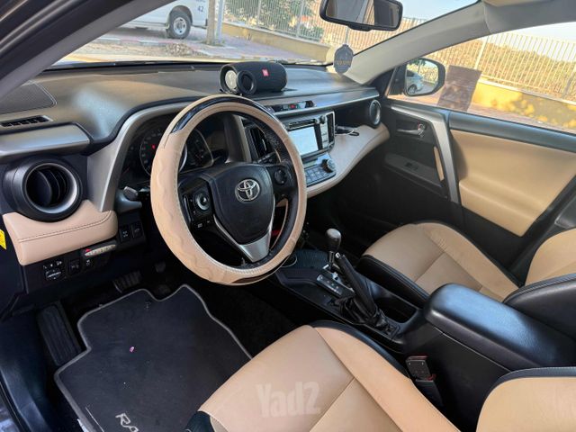 טויוטה RAV4