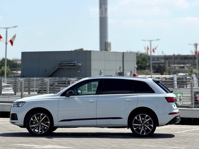 אאודי Q7