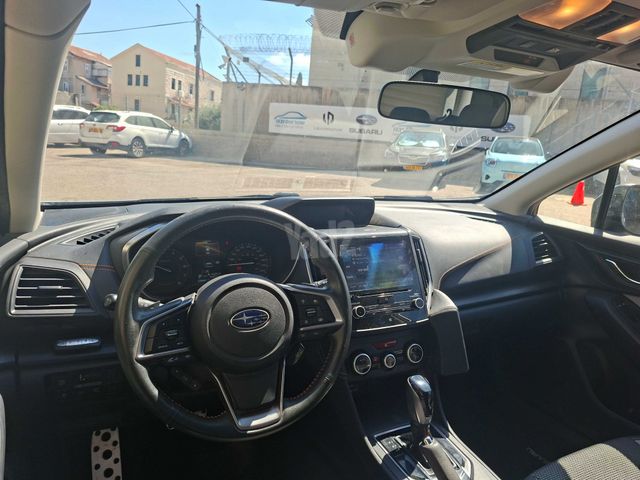 סובארו XV