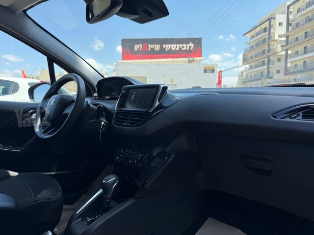 פיג'ו 208