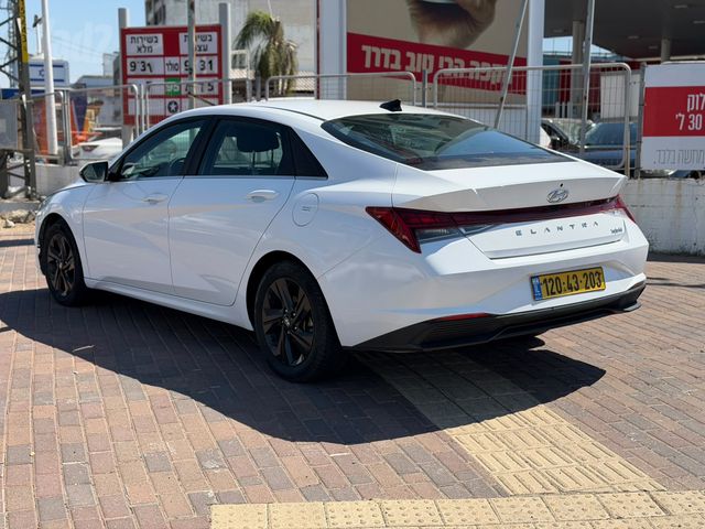יונדאי אלנטרה