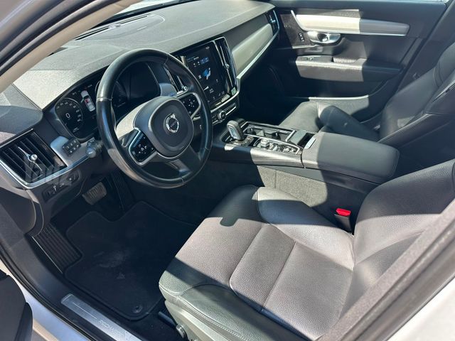 וולוו S90