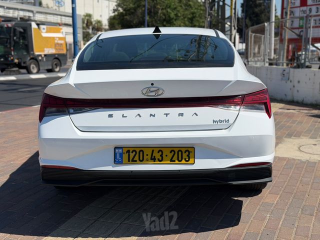 יונדאי אלנטרה
