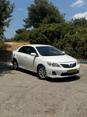 טויוטה קורולה