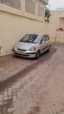 מודעת רכב הונדה ג'אז