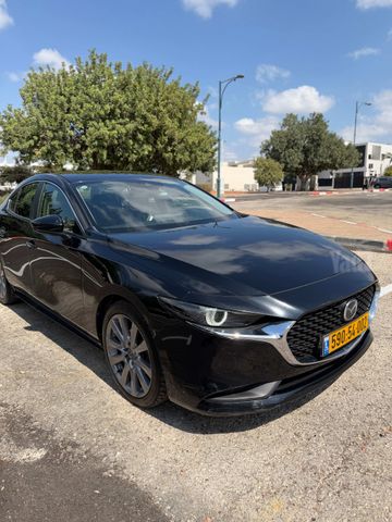 מאזדה 3