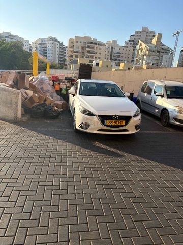 מאזדה 3