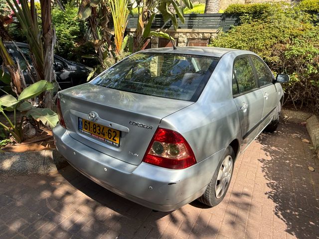 טויוטה קורולה