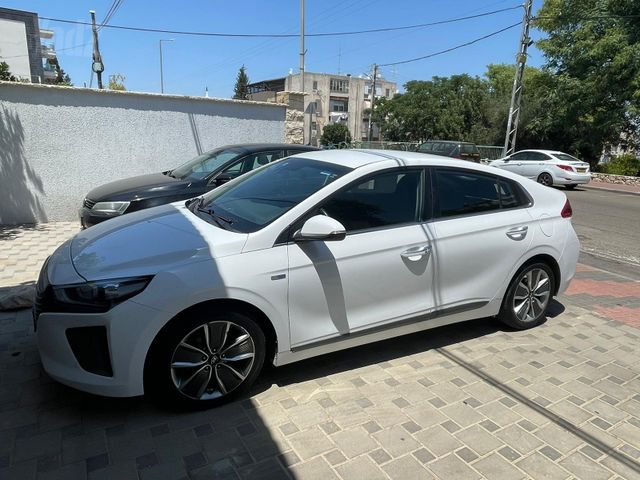 מודעת רכב יונדאי איוניק