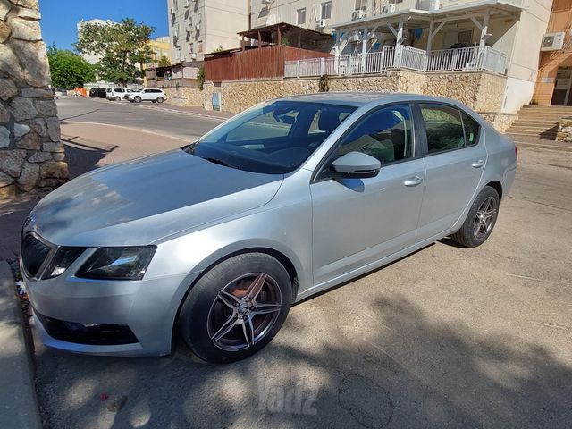 סקודה אוקטביה