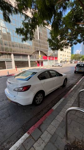 מאזדה 3