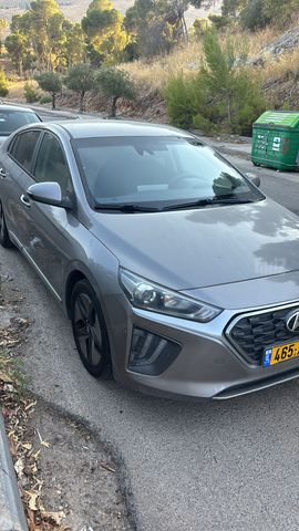 יונדאי איוניק