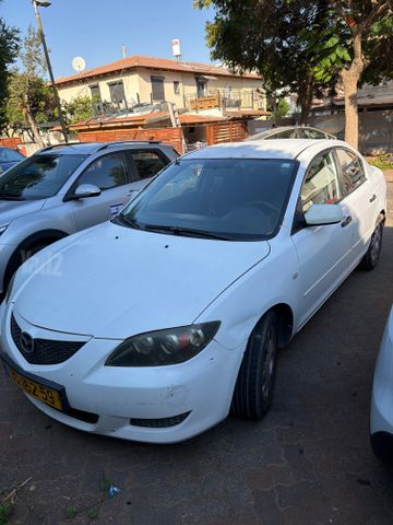 מודעת רכב מאזדה 3