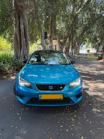 מודעת רכב סיאט לאון