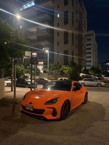סובארו BRZ
