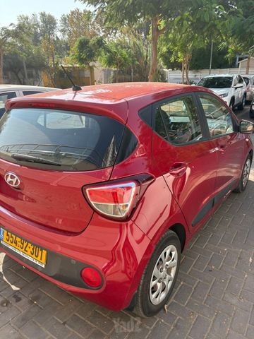 יונדאי i10