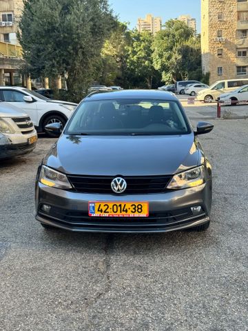מודעת רכב פולקסווגן ג'טה