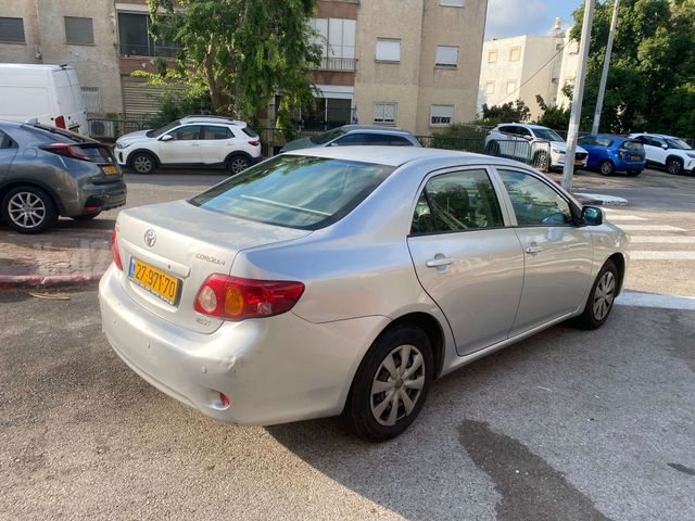 מודעת רכב טויוטה קורולה