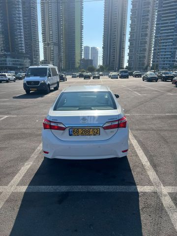 טויוטה קורולה