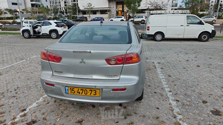 מיצובישי לנסר