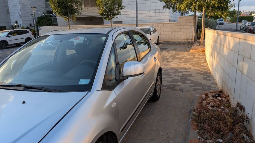 סוזוקי SX4