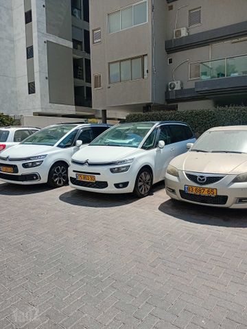 C4 פיקאסו Comfort Pack אוט׳ דיזל מיניוואן / MPV 7 מק 2.0 (149 כ״ס)