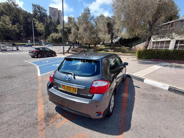 טויוטה אוריס