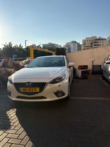 מאזדה 3