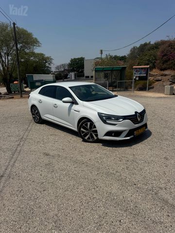 רנו מגאן