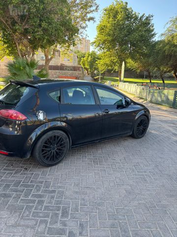 סיאט לאון