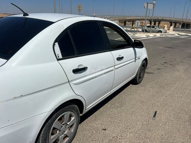 יונדאי אקסנט i25