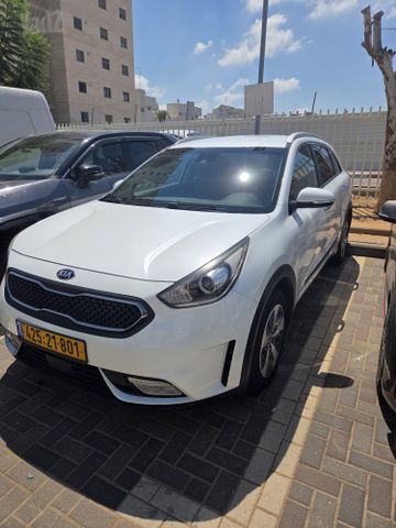 קיה נירו