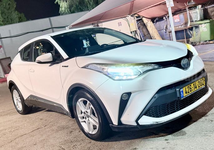 מודעת רכב טויוטה C-HR